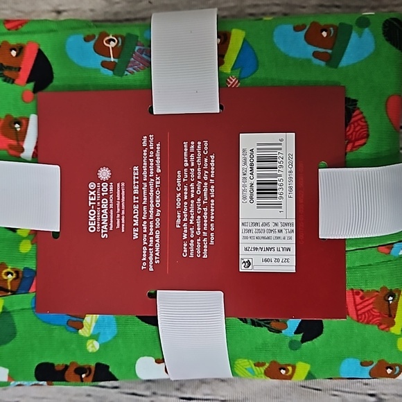 Holiday footie pajamas - Picture 3 of 4